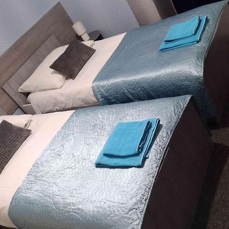 Hotelik Mona-Pokoje Z Lazienkami Elblag Buitenkant foto
